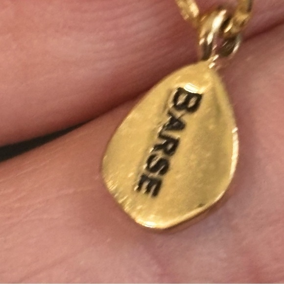 Barse lumerian quarts with black stones and gold beads necklace - Picture 4 of 6